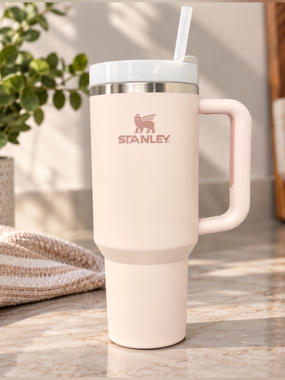 Stanley Quencher H2.0 FlowState 40oz Rose Quartz Tumbler Cup + Straw